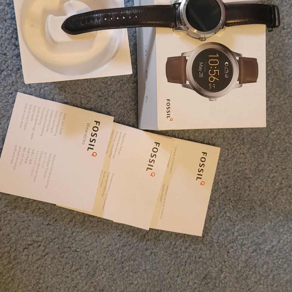 Fossil Smart Watch - Picture 2 of 3